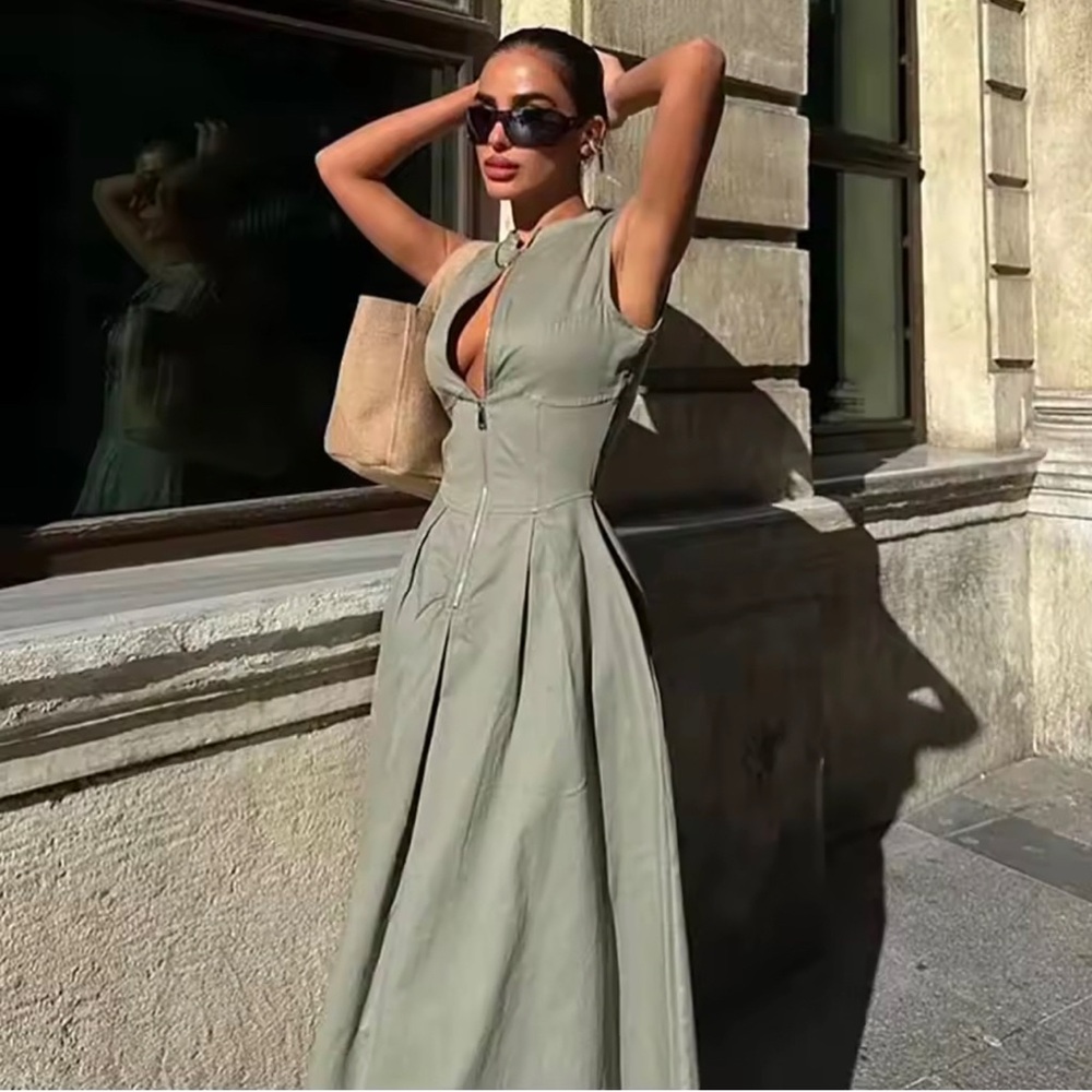 Spring Summer Modern Elegant Sleeveless V-neck Zipper Long Dress in Olive Green - Picture 2 of 4